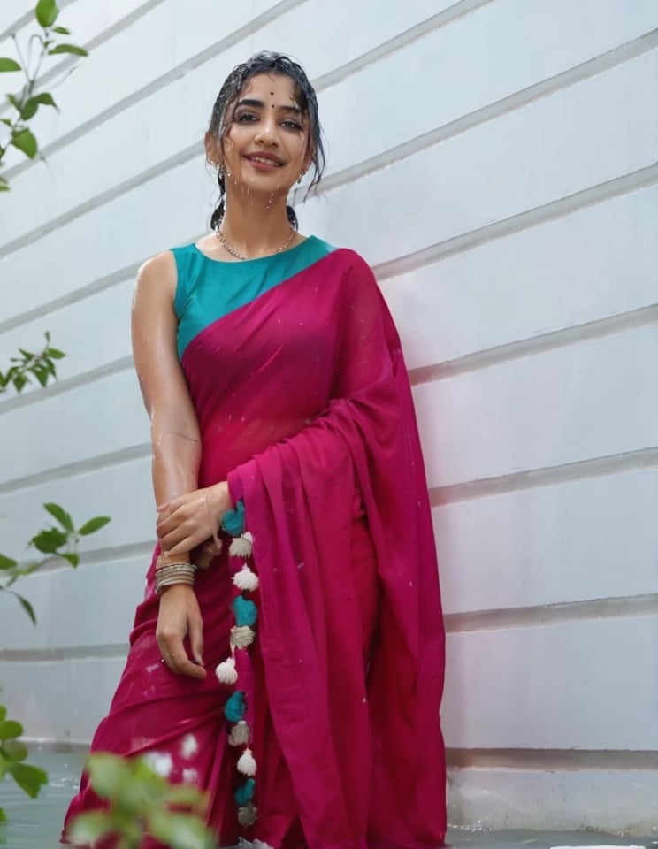 a woman in a sari with a necklace on her neck, a character portrait by Manjit Bawa, behance contest winner, bengal school of art, smile, happy, studio portrait, maximalist, studio photography,
, featured on instagram, samikshavad, elegant, rich color palette, 1920s

  ((wet clothes, wet hair, bathing in water, face focused, skin pores, long sleeve blouse, saree , detail face, )),wet hair,girl wearing indian saree,aliabhatt,SoakingWetClothes