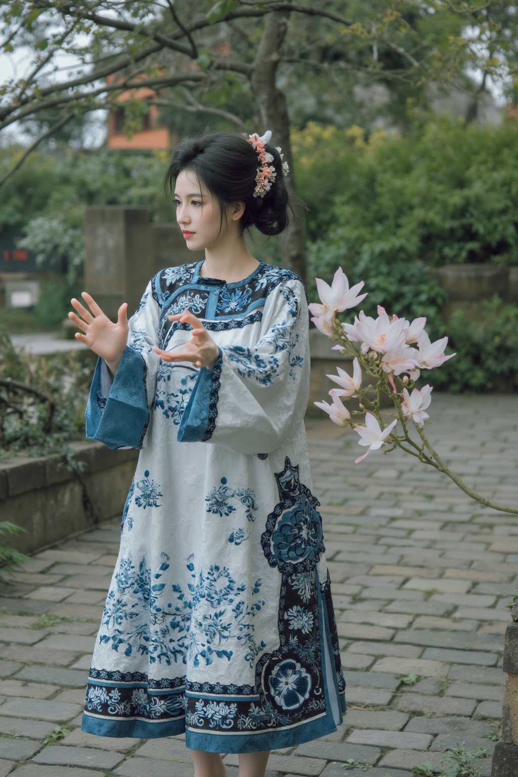 1girl,solo ,XxiaoxunerX,Hanfu girl, lotus, Yunnan ancient town street,Xqinhanfu,Xhuijin,Xhuolinger