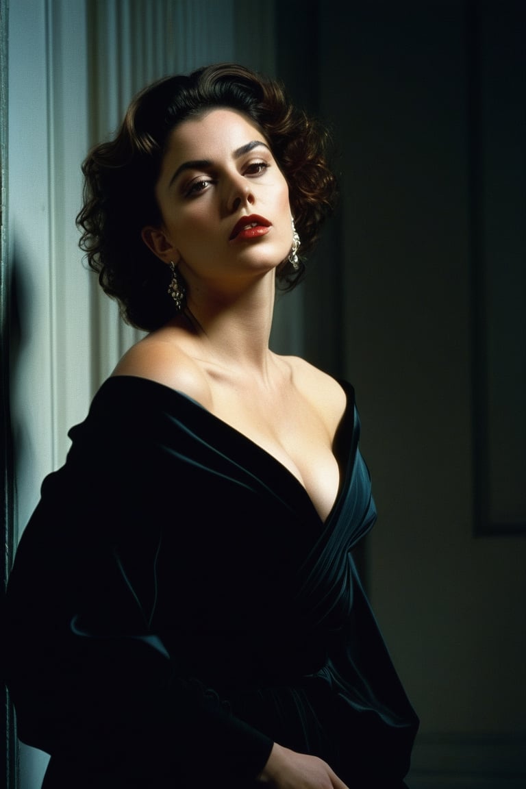 (((iconic beautiful woman glamorous fashion, darkness but extremely beautiful)))
(((Monochrome light solid colors)))
(((Chiaroscuro darkness light colors background)))
(((intricate details,masterpiece,best quality,minimalist,hyperrealistic)))
(((gorgeous,voluptuous)))
(((by caravaggio style,photography by Annie Leibovitz style))),Movie Aesthetic