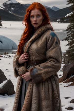 Mérida redhair, blue eyes. and Nordic-inspired clothing featuring animal hides, stands beneath a snow-capped landscape as she wraps her arms around herself in a luxurious fur-lined coat, the texture of which resembles an osso's pelt.