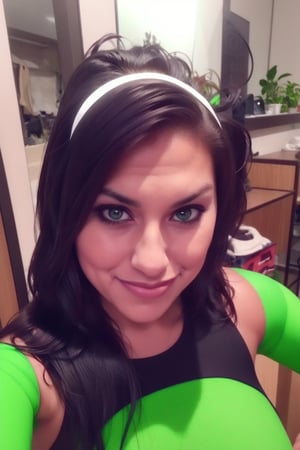 score_9, score_8_up, score_7_up, score_6_up, score_5_up, score_4_up  shego, black gloves, black hair, bodysuit, smile, green bodysuit, green eyes, green theme, long hair,   zPDXL 