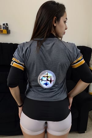 1 girl Usando  jersey  de los (((pitsburg steelers))) nfl,REALISTIC