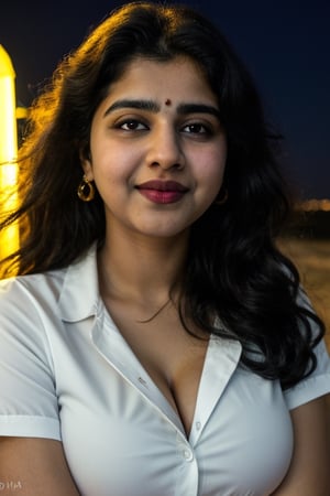 Raw photo, night background with a large full moon and sea waves, medium-sized mouth, thin lips, lips the same color as her skin, knowing close mouth smile, giving her a mysterious and enigmatic appearance. looking up to her right, round nose, light face, 1 young indian modern woman with fair skin,divya bharti , 30 years old, (Best Quality: 1.4), jet black hair, very defined, very curly hair. large light green eyes, large almond eyes, expressive and detailed, she wears a white button-down blouse with yellow short sleeves. 8K resolution, high resolution, (photorealistic, high resolution: 1.4),cleavage cutout, giant_breasts,Photo Real,seductive_pose