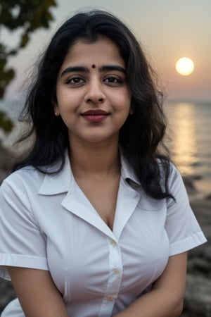 Raw photo, night background with a large full moon and sea waves, medium-sized mouth, thin lips, lips the same color as her skin, knowing close mouth smile, giving her a mysterious and enigmatic appearance. looking up to her right, round nose, light face, 1 young indian modern woman with fair skin,divya bharti , 30 years old, (Best Quality: 1.4), jet black hair, very defined, very curly hair. large light green eyes, large almond eyes, expressive and detailed, she wears a white button-down blouse with yellow short sleeves. 8K resolution, high resolution, (photorealistic, high resolution: 1.4),cleavage cutout, giant_breasts,Photo Real,seductive_pose