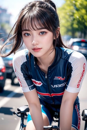 She wears a professional road jersey and an equally professional road bike, reflecting the style of a professional player. When riding on the road, her elegance is more obvious, like a beautiful picture. Her regular facial features, thick eyebrows and big eyes, always smiling, white and tender skin, and bright sunshine make people unable to help but marvel at her. She is a beautiful scenery under the panoramic photo. The full-body photo shows her so-called "goddess power". She can still maintain her unique style even during strenuous exercise. In real situations, she is not pretentious at all. Whether it is her sweat-soaked face or her tired and helpless expression, they are all shown to us through the most realistic shots. The real photos show her youth, vitality, tenacity and perseverance. She is so beautiful no matter from which angle. Under the high-definition photos, every detail of her is vividly depicted, making people feel her unique temperament and style even more, as if she is right in front of our eyes