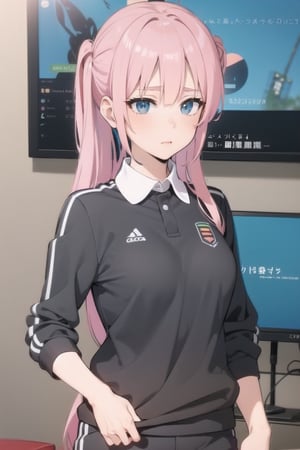 shikimori, use sport clothes 
