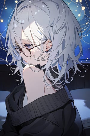 A contemplative young woman with striking white hair, styled in an exaggeratedly short bob, sits thoughtfully in the middle of a dimly lit room. His piercing black eyes are framed by elegant glasses, which convey a feeling of intensity and concentration. A black sweater wraps around her slender figure. The medium shot captures the raw beauty of her profile, as she stares into the distance, lost in thought.