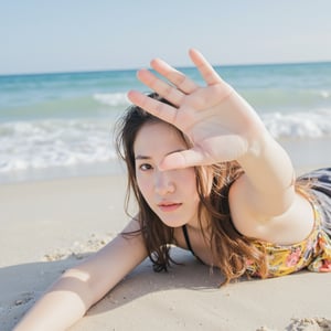 A woman lying on the beach,

Extend your bent right hand to block the sunlight,

Side view.