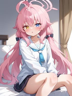 hoshino (blue archive),Pink hair,heterochromia,No hair accessories,ahoge