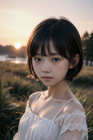 主：(Misty woods under sunset),(((face photo))),
人：1litte 1kid 7yo gril (Child:1.2), Korean beauty,
優：With a very high artistic composition style,Film photo texture,
髮：(((bangs))),(((bright short hair))),
服：Off-the-shoulder,Open collar sheer tulle,