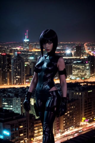 medium sized breasts, 
thin very tall mature Woman. Oval face. 
black latex outfit
hourglass body shape,xxmixgirl,black gloves
motoko kusanagi
city night neon lights
dramatic lighting
spotlight on face
bright colors,black gloves,hourglass body shape