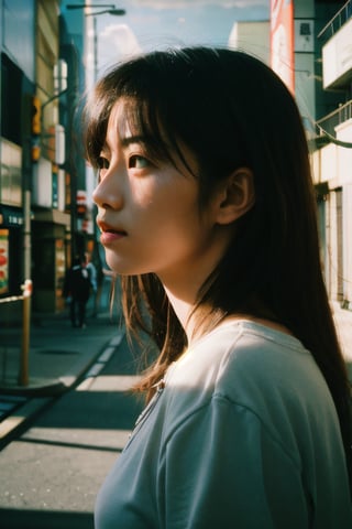 realistic,portrait,film grain,shadow,dark,asian,woman,sunlight,day,epic,fantastic,street,messy hair,light,grainy,real photo,outdoor,grainy,lightshapes,cloudy color,japan,