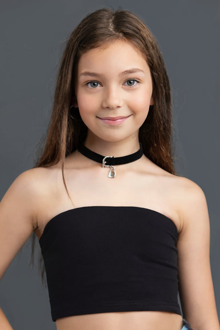 Portrait of smiling Mixxy. She is wearing a crop top and a choker. by turnbo on Tensor.Art