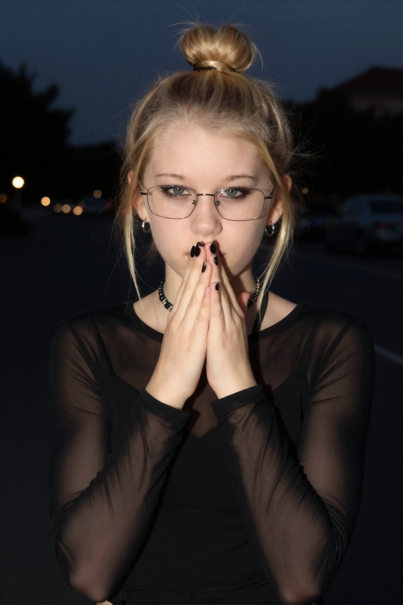 digital photography,  shallow depth of field,  artificial strobe lighting creating specular highlights by Lanatholen on Te...