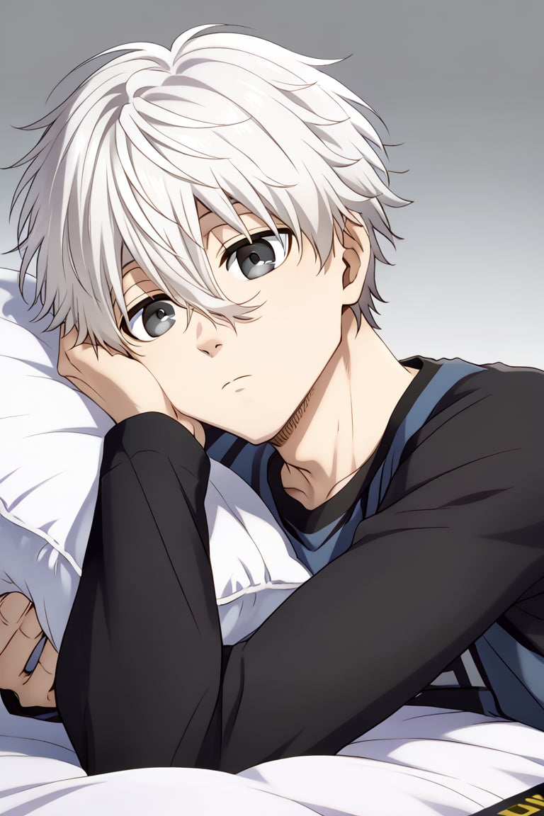 solo, shirt, long sleeves, 1boy, hair between eyes, closed mouth, white hair, male focus, lying, gradient, pillow, grey eyes, gradient background,upper body,short hair,nagi seichirou