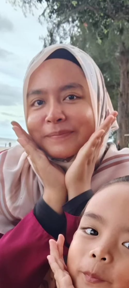 Syahida by Ana amiria on Tensor.Art