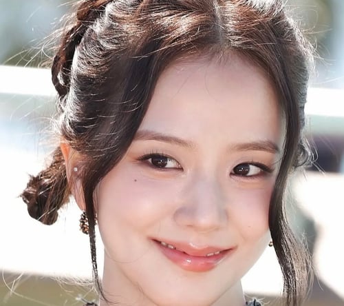 Jisoo by Ai Lover on Tensor.Art