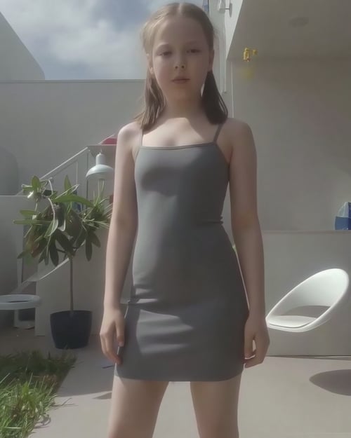 [ZIT] Random Girls by ANNO on Tensor.Art