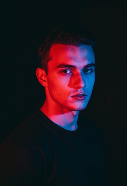 Cinematic Portrait Lighting LoRA – Zimg Turbo by Pongmontree on Tensor.Art