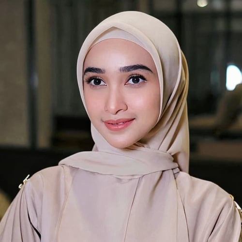 Hijab miss 83ll by Fafaefaeo on Tensor.Art