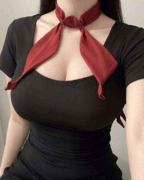 无头身材自拍bodyshow by 会魔法de大麻瓜 on Tensor.Art