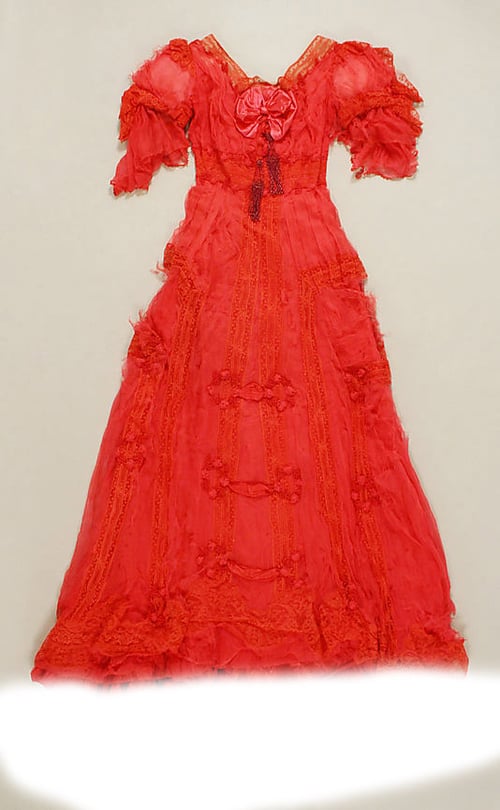 vestido rojo by Crastana on Tensor.Art