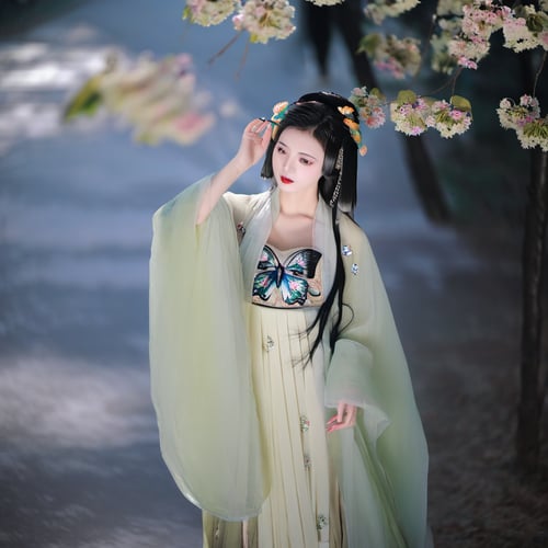 x绿色绣花汉服|古风国风|传统服饰|F.1 by OpenArt on Tensor.Art