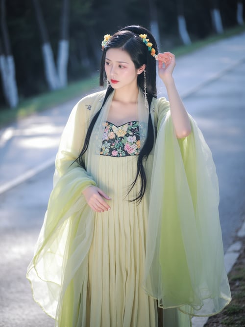 Ai绿色绣花汉服|古风国风|传统服饰|F.1 by OpenAI on Tensor.Art