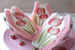 slices cake strawberry cake 