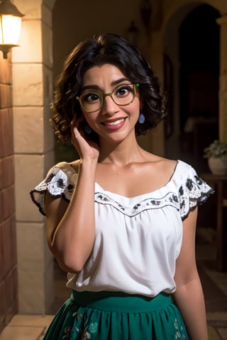 mirabel madrigal, white blouse, green skirt, glasses retrato de cuerpo entero, pechos grandes, comprando en mercado, fondo mercado tradicional pelicula Encanto, lentes, Maribel Madrigal de Encanto, sonrisa hermosa, dinamic_pose:1.3, viento:0.8, sunset,