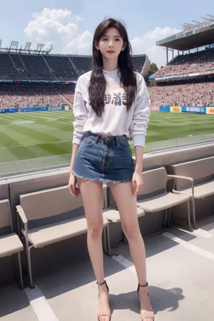 Stadium, miniskirt